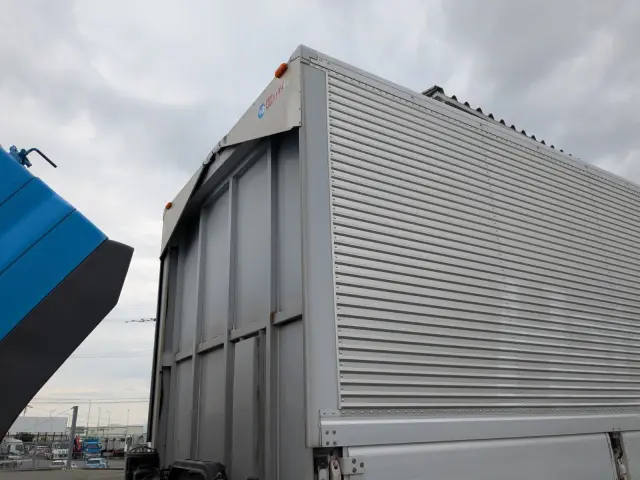 日野 プロフィア QKG-FW1EXBG(8x4)の写真44