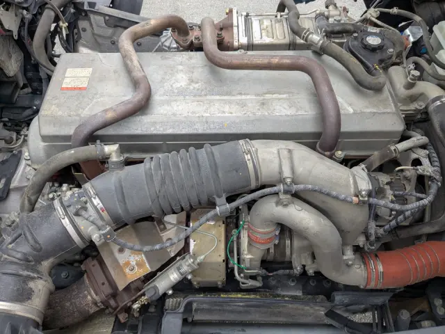 日野 プロフィア QKG-FW1EXBG(8x4)の写真46