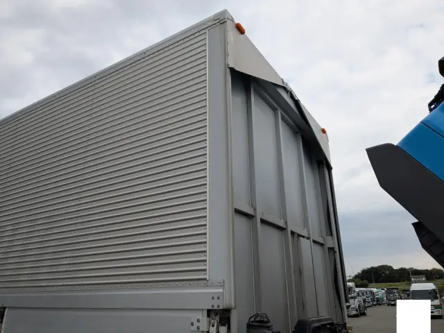 日野 プロフィア QKG-FW1EXBG(8x4)の写真47