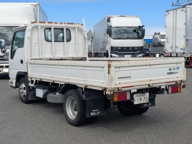 いすゞ エルフ TRG-NHR85A(2WD)の写真5