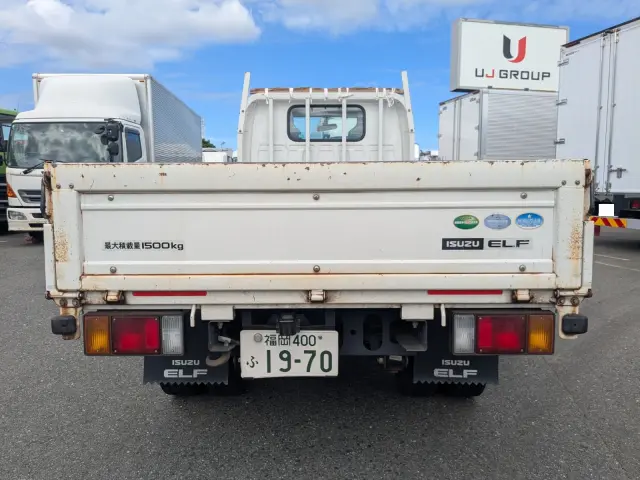 いすゞ エルフ TRG-NHR85A(2WD)の写真6