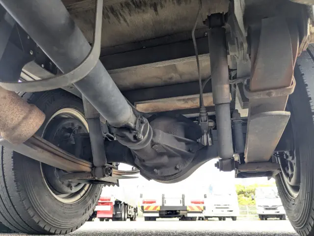 いすゞ エルフ TRG-NHR85A(2WD)の写真21