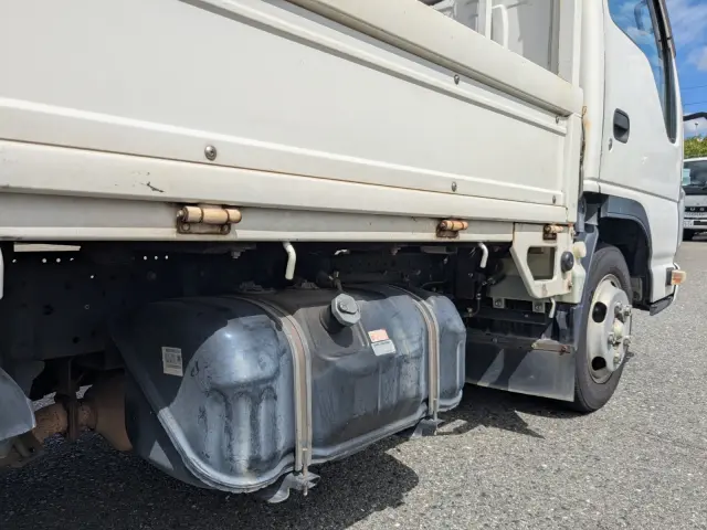 いすゞ エルフ TRG-NHR85A(2WD)の写真28