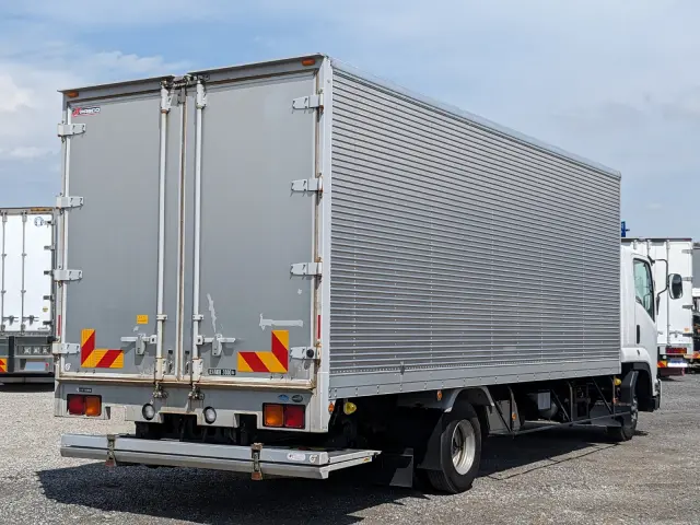 いすゞ フォワード TKG-FRR90S2(2WD)の写真4