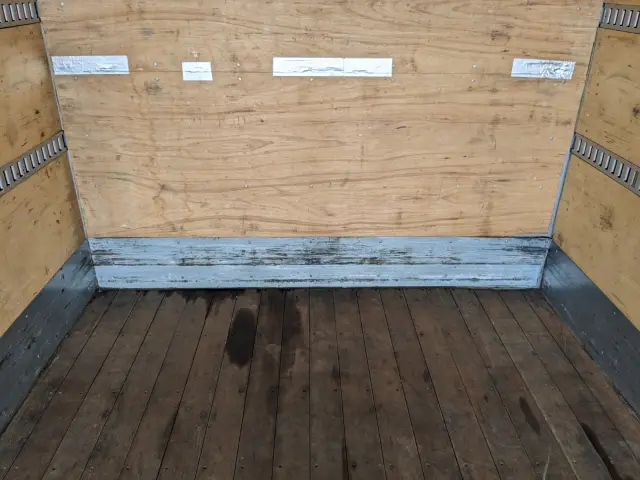 いすゞ フォワード TKG-FRR90S2(2WD)の写真15