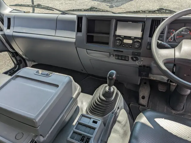 いすゞ フォワード TKG-FRR90S2(2WD)の写真26
