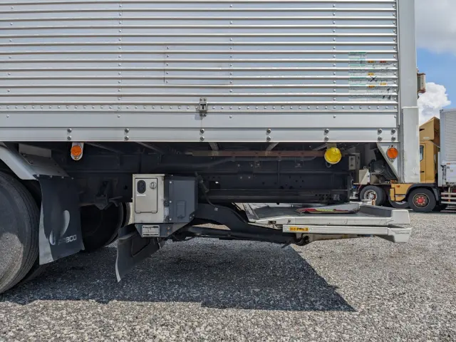 いすゞ フォワード TKG-FRR90S2(2WD)の写真33