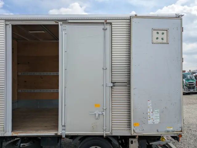 三菱 キャンター TPG-FEB80(2WD)の写真21