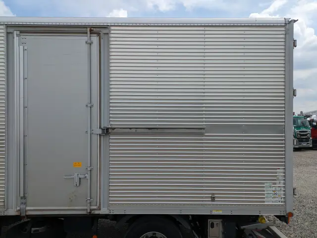 三菱 キャンター TPG-FEB80(2WD)の写真22