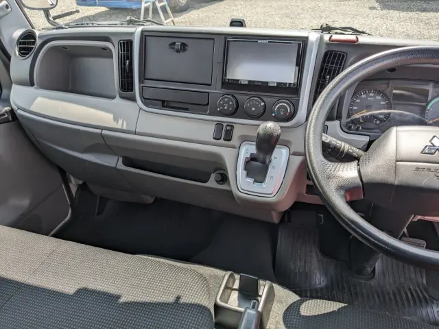 三菱 キャンター TPG-FEA50(2WD)の写真32