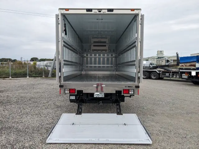 日野 レンジャー 2KG-FD2ABG(2WD)の写真9