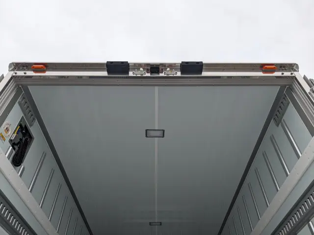 日野 レンジャー 2KG-FD2ABG(2WD)の写真13
