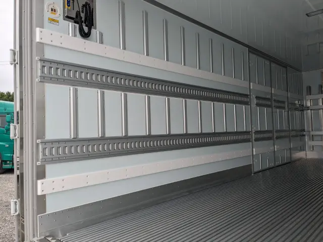 日野 レンジャー 2KG-FD2ABG(2WD)の写真22