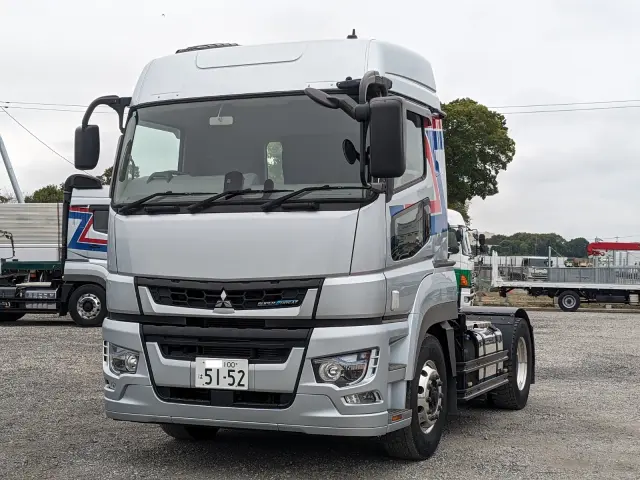 三菱 スーパーグレート 2PG-FP74HDR(2WD)の写真1
