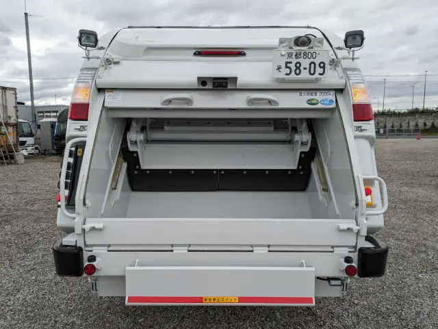 三菱 キャンター 2RG-FEAV0(2WD)の写真13