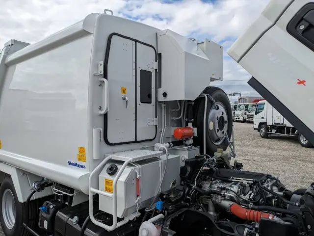 三菱 キャンター 2RG-FEAV0(2WD)の写真38