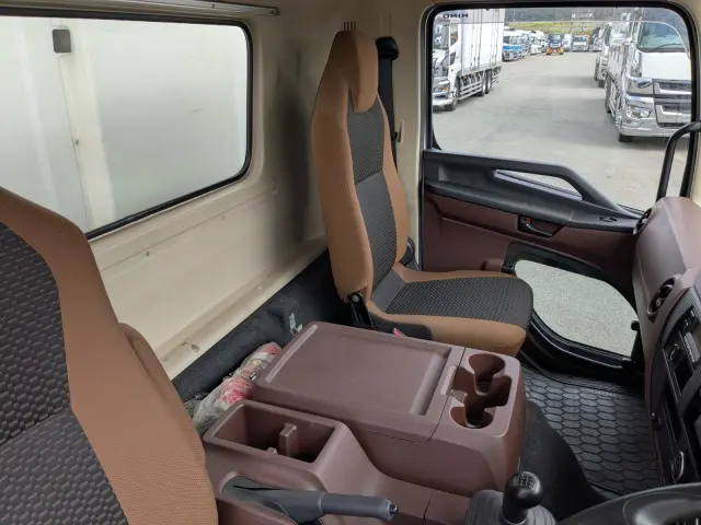 日野 レンジャー 2KG-FC2ABG(2WD)の写真27