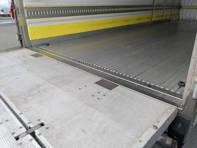 日野 レンジャー 2KG-FC2ABG(2WD)の写真35