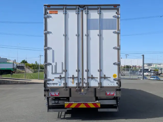 日野 プロフィア 2DG-FW1AHG(8x4)の写真8