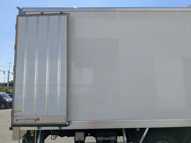 いすゞ ギガ 2PG-CYJ77C(8x4)の写真15