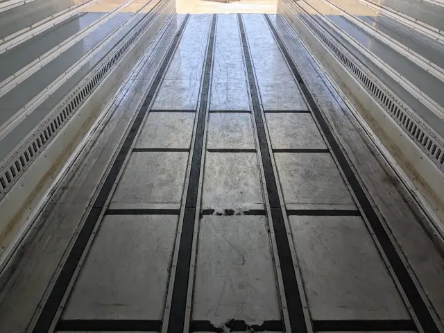 いすゞ ギガ 2PG-CYJ77C(8x4)の写真25