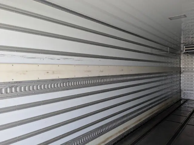 いすゞ ギガ 2PG-CYJ77C(8x4)の写真27