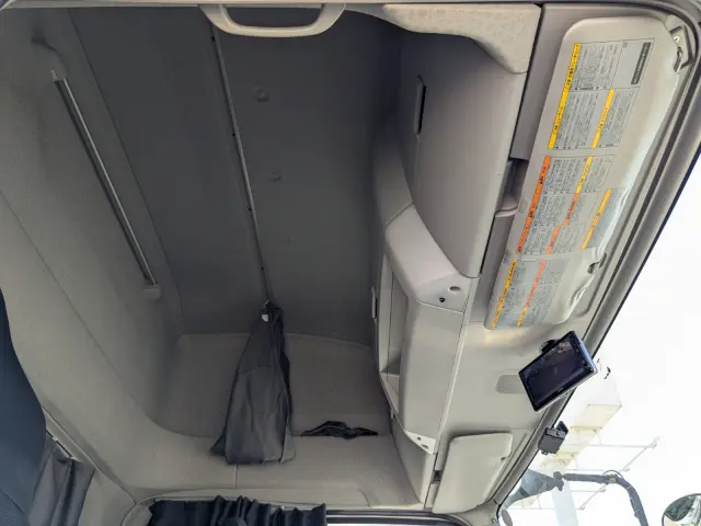 いすゞ ギガ 2PG-CYJ77C(8x4)の写真33