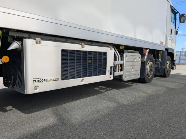 いすゞ ギガ 2PG-CYJ77C(8x4)の写真17