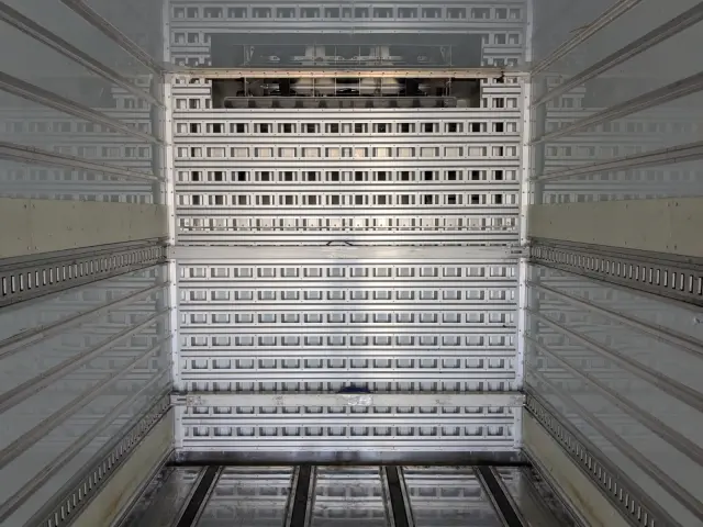 いすゞ ギガ 2PG-CYJ77C(8x4)の写真22