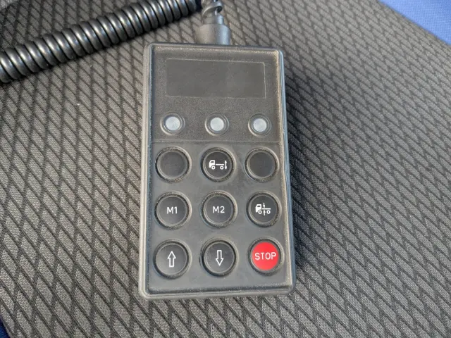 いすゞ ギガ 2PG-CYJ77C(8x4)の写真37