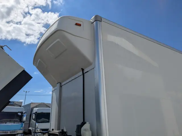 いすゞ ギガ 2PG-CYJ77C(8x4)の写真40