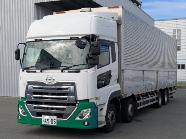 UD クオン 2PG-CG5CA(8x4)の写真1