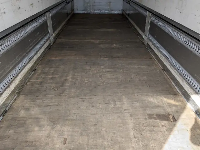 UD クオン 2PG-CG5CA(8x4)の写真21