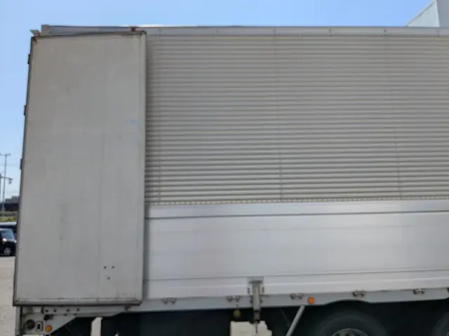 日野 プロフィア LKG-FW1EXBG(8x4)の写真15