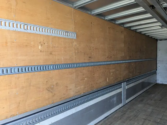 日野 プロフィア LKG-FW1EXBG(8x4)の写真27