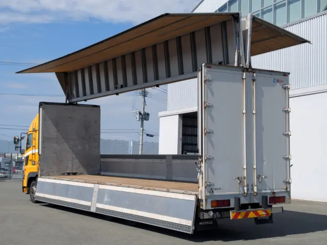 日野 プロフィア LKG-FW1EXBG(8x4)の写真28