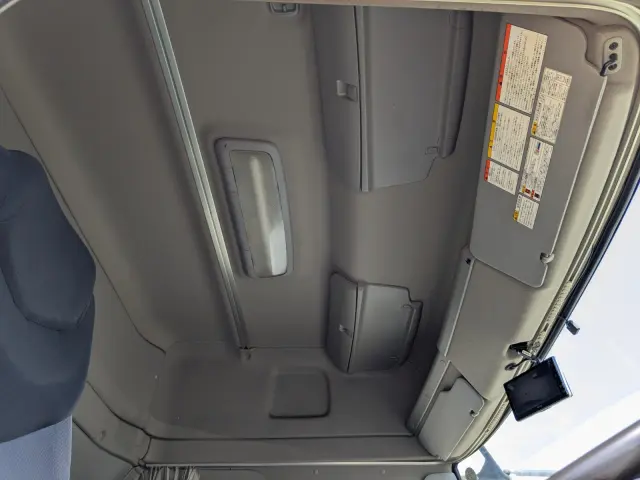 日野 プロフィア LKG-FW1EXBG(8x4)の写真33