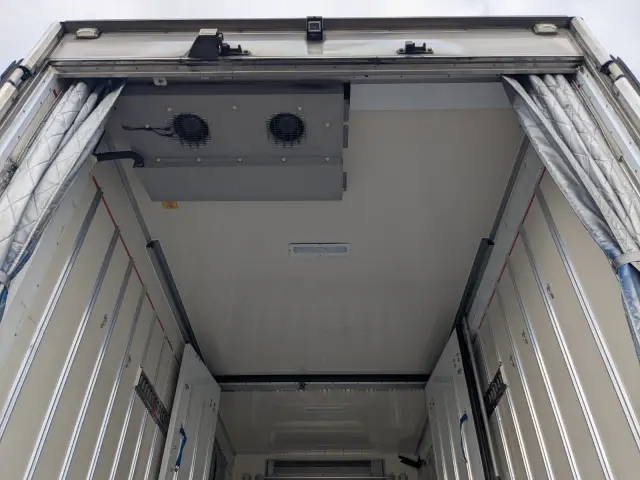 いすゞ エルフ 2RG-NPR88AN(2WD)の写真11