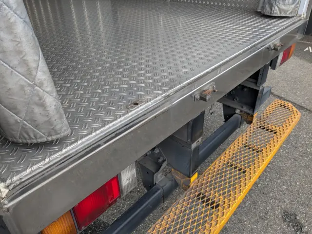 いすゞ エルフ 2RG-NPR88AN(2WD)の写真12