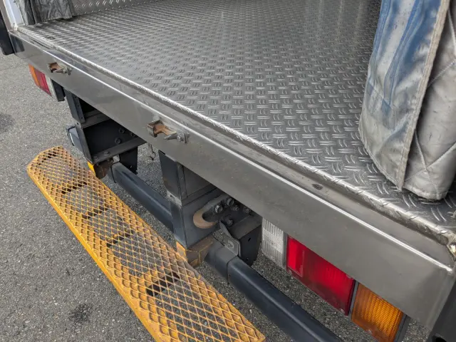 いすゞ エルフ 2RG-NPR88AN(2WD)の写真13