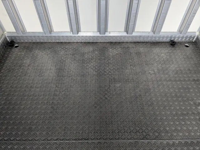 いすゞ エルフ 2RG-NPR88AN(2WD)の写真18