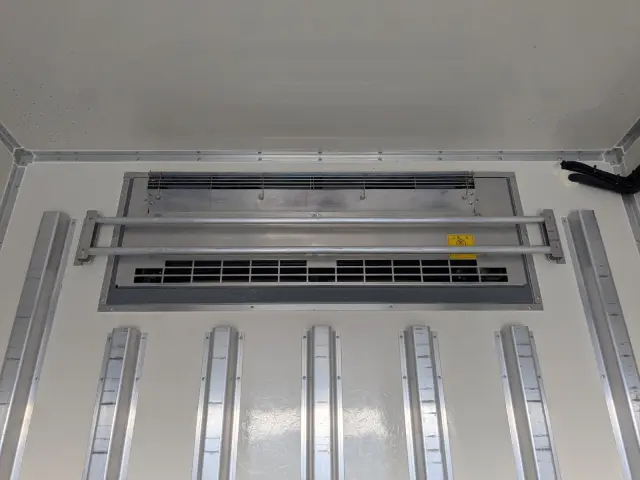 いすゞ エルフ 2RG-NPR88AN(2WD)の写真20