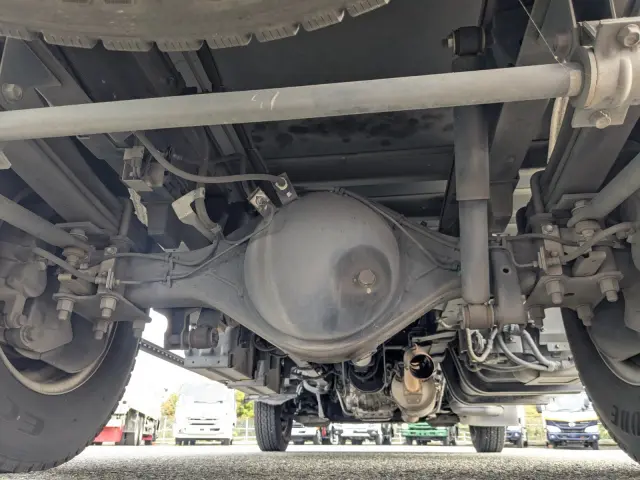 いすゞ エルフ 2RG-NPR88AN(2WD)の写真34