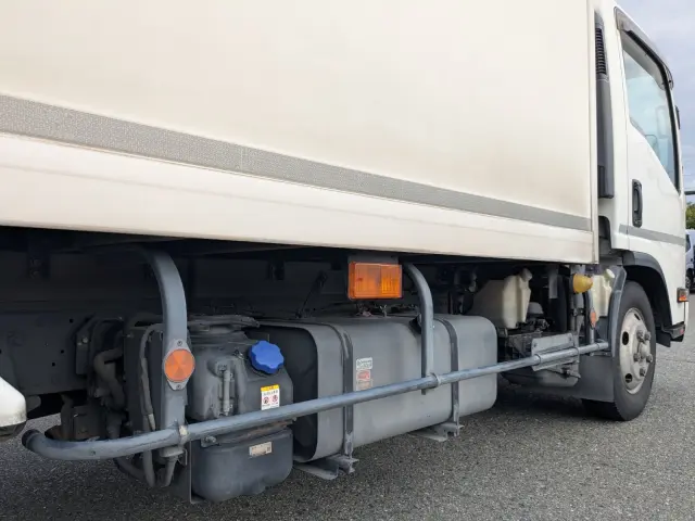 いすゞ エルフ 2RG-NPR88AN(2WD)の写真35