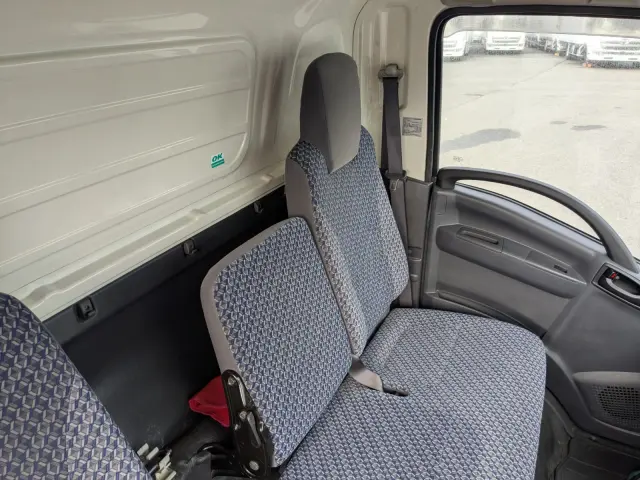 いすゞ エルフ 2RG-NPR88AN(2WD)の写真38