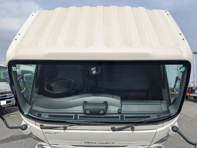 いすゞ エルフ 2RG-NPR88AN(2WD)の写真43