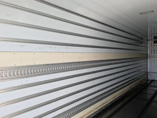 いすゞ ギガ 2PG-CYJ77C(8x4)の写真27