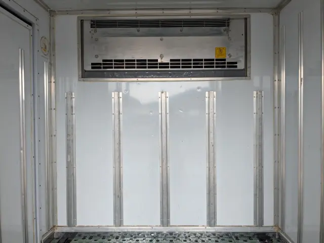 日野 デュトロ TPG-XZU605M(2WD)の写真20