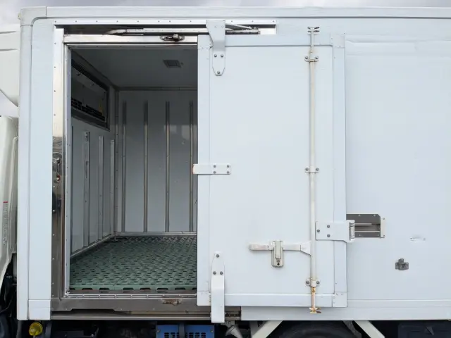 日野 デュトロ TPG-XZU605M(2WD)の写真29