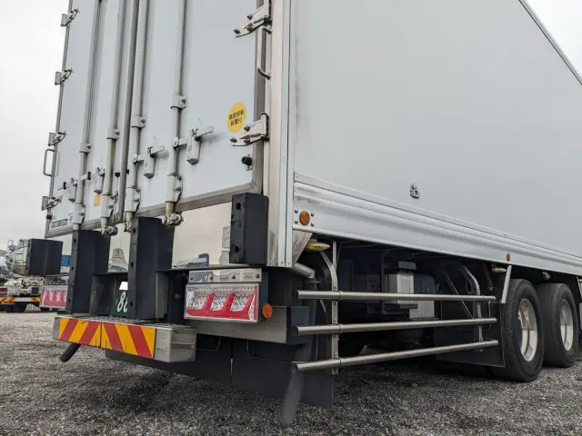 日野 プロフィア 2DG-FW1AHJ(8x4)の写真7